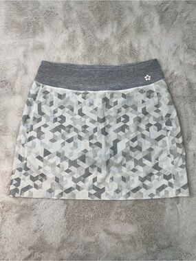 Tuff Athletics Gray Geo Print ALine Skirt Built in Shorts Size Medium Tennis